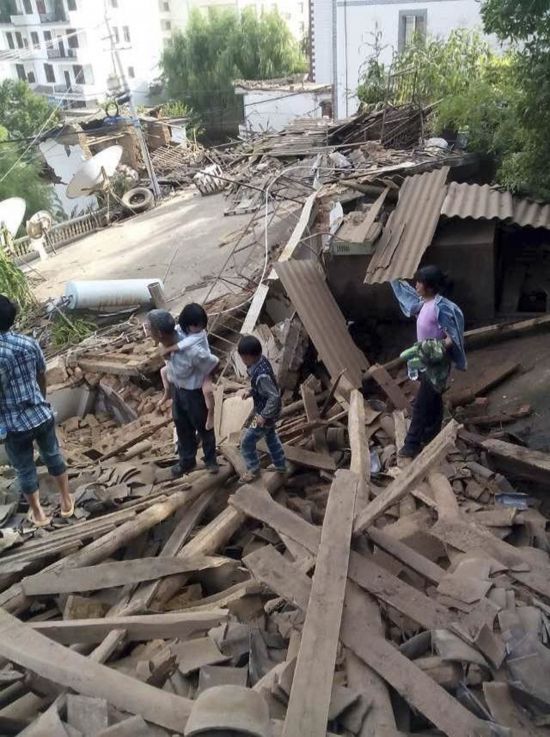 Çin'de deprem felaketi